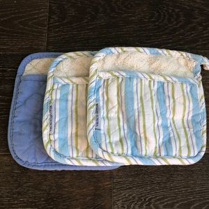 Set of 3 Williams Sonoma potholders